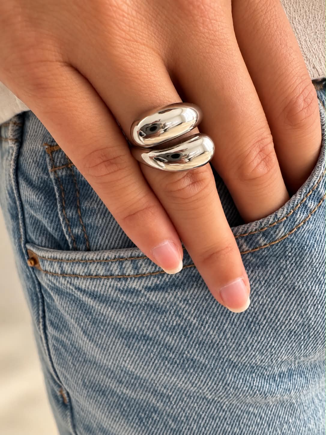 Bague AVA